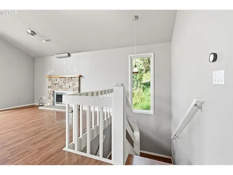 5239 N Emerson Drive Portland OR 97217