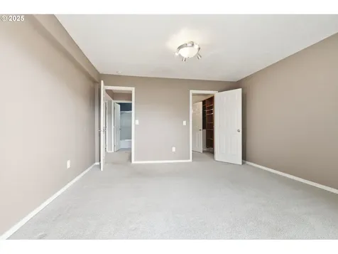 5239 N Emerson Drive Portland OR 97217