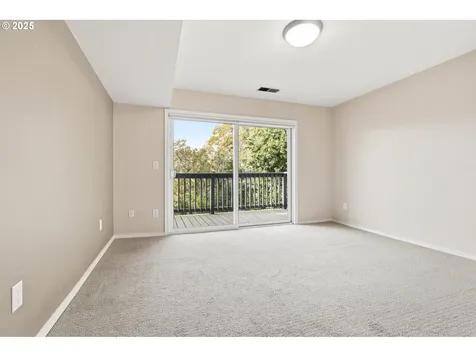 5239 N Emerson Drive Portland OR 97217