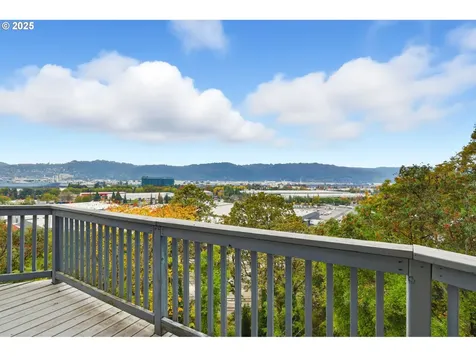 5239 N Emerson Drive Portland OR 97217