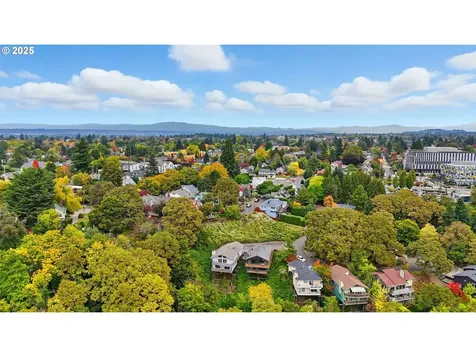 5239 N Emerson Drive Portland OR 97217