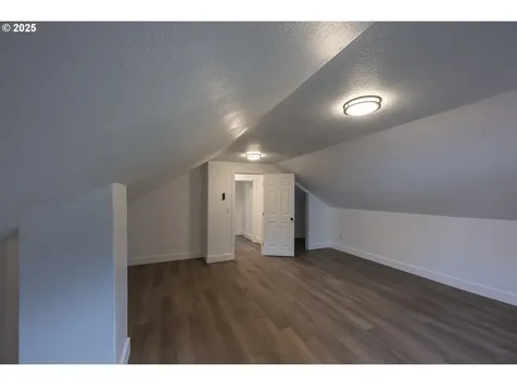 445 SW Mill Street Sheridan OR 97378