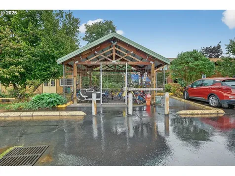 4653 NE Killingsworth Street Portland OR 97218