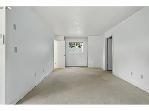 4653 NE Killingsworth Street Portland OR 97218