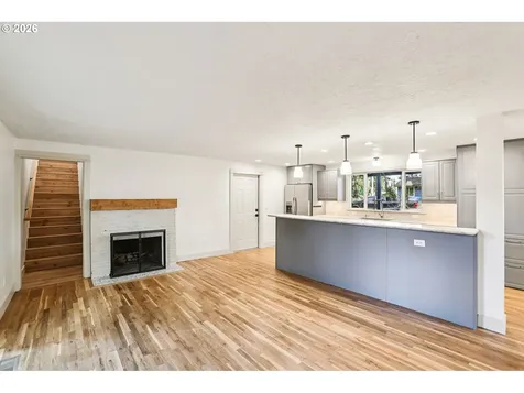 18655 SE Yamhill Circle Portland OR 97233