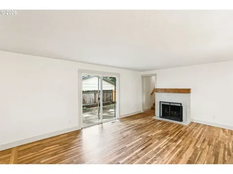 18655 SE Yamhill Circle Portland OR 97233