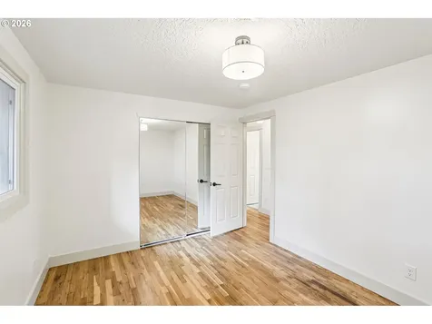 18655 SE Yamhill Circle Portland OR 97233