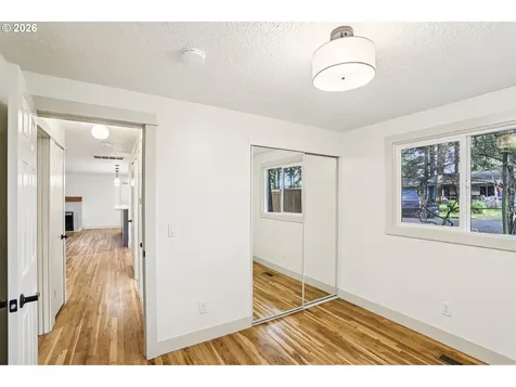 18655 SE Yamhill Circle Portland OR 97233
