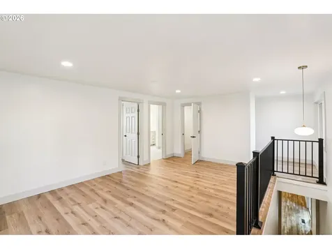 18655 SE Yamhill Circle Portland OR 97233