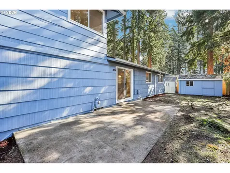 18655 SE Yamhill Circle Portland OR 97233