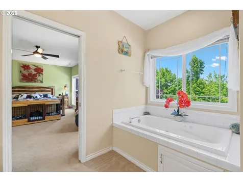 2855 NW Orchard Heights Avenue Albany OR 97321
