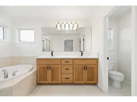 11511 NW Cyrus Lane Portland OR 97229