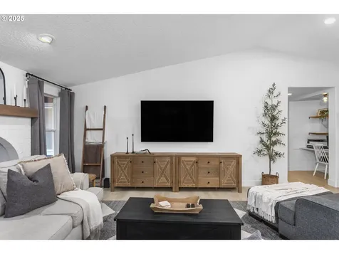 11695 SW Jamaica Wilsonville OR 97070
