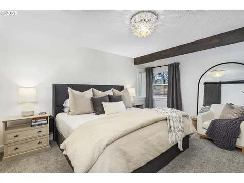 11695 SW Jamaica Wilsonville OR 97070