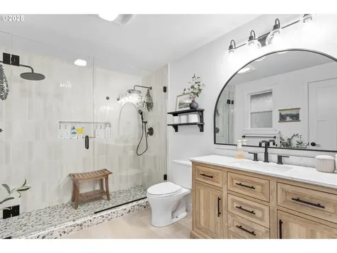 11695 SW Jamaica Wilsonville OR 97070