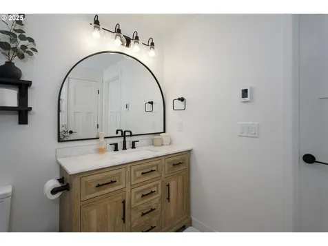 11695 SW Jamaica Wilsonville OR 97070