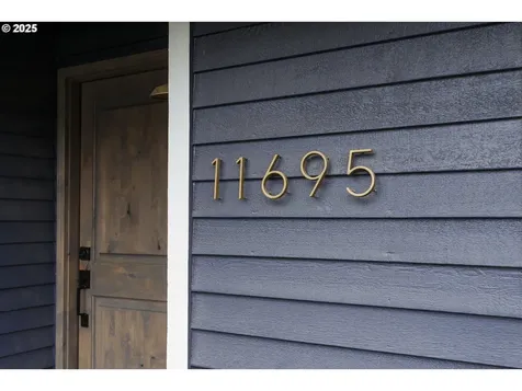 11695 SW Jamaica Wilsonville OR 97070