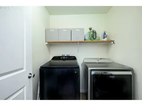 2103 NW Woodland Drive Mcminnville OR 97128