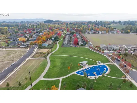 2103 NW Woodland Drive Mcminnville OR 97128