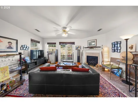 1926 NE Sams Loop Bend OR 97701