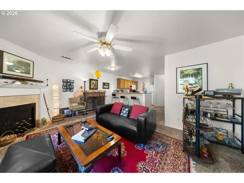 1926 NE Sams Loop Bend OR 97701