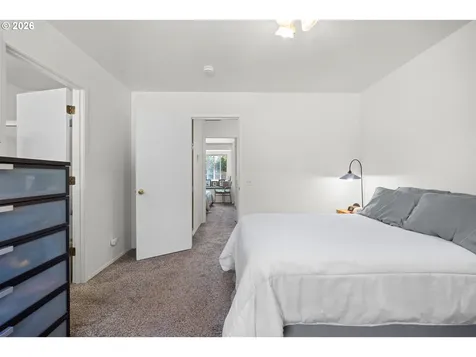 1926 NE Sams Loop Bend OR 97701