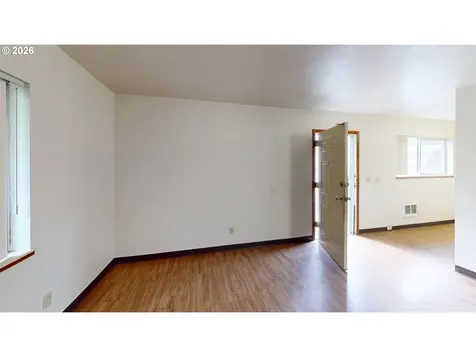 1910 SE Stark Street Portland OR 97214