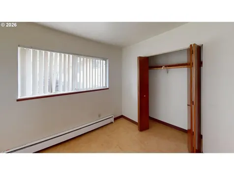 1910 SE Stark Street Portland OR 97214