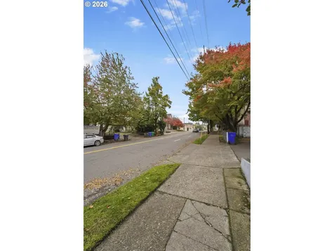 1910 SE Stark Street Portland OR 97214