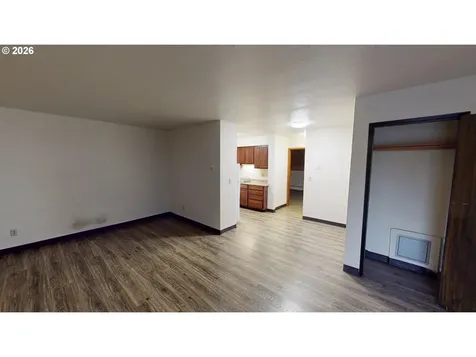 1910 SE Stark Street Portland OR 97214