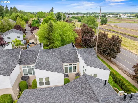 15711 NE Beech Street Portland OR 97230