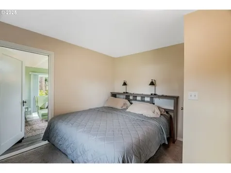 7644 SE Crystal Springs Boulevard Portland OR 97206