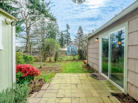 7644 SE Crystal Springs Boulevard Portland OR 97206