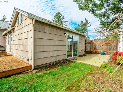 7644 SE Crystal Springs Boulevard Portland OR 97206