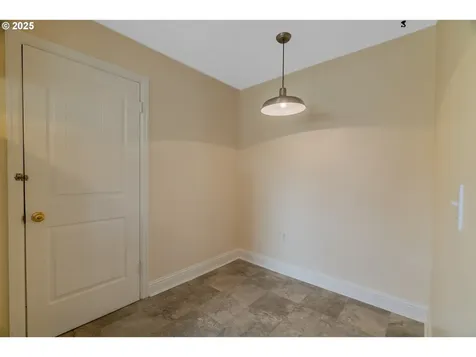 7644 SE Crystal Springs Boulevard Portland OR 97206