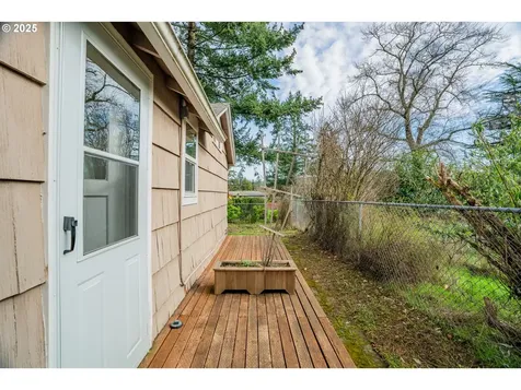 7644 SE Crystal Springs Boulevard Portland OR 97206