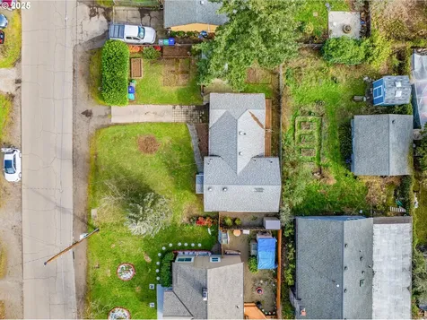 7644 SE Crystal Springs Boulevard Portland OR 97206