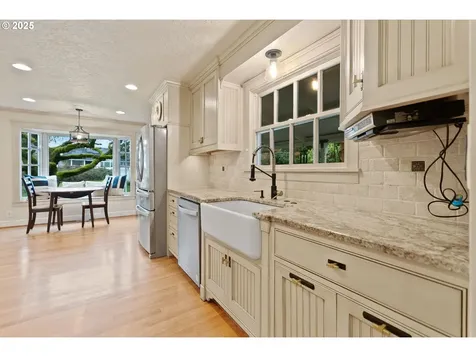 19798 S Hazelhurst Lane West Linn OR 97068