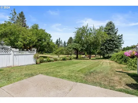 19798 S Hazelhurst Lane West Linn OR 97068