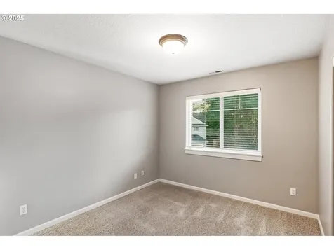 12845 SW Kraft Place Portland OR 97223