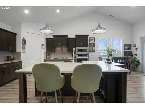 1713 N Kalapuya Place Lafayette OR 97127