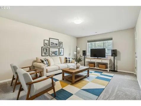 9341 N Alder Street Camas WA 98607