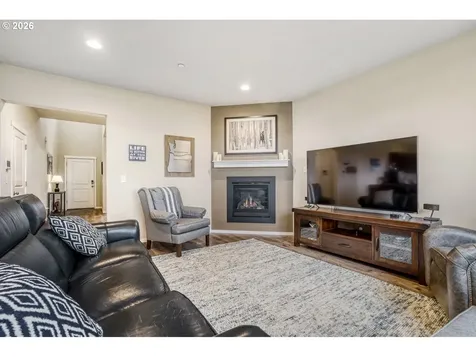 9341 N Alder Street Camas WA 98607