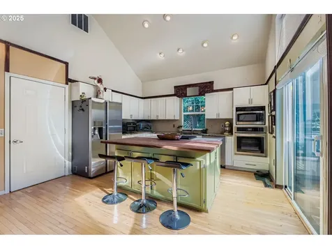 14567 SW Red Maple Lane Beaverton OR 97007