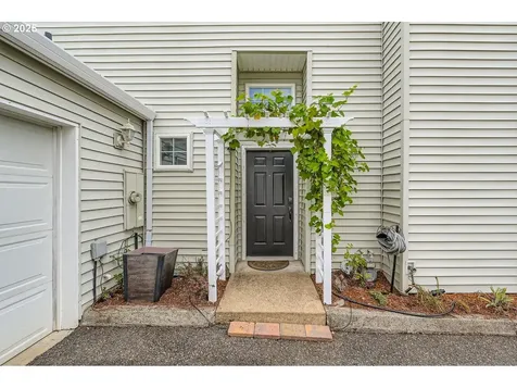 14567 SW Red Maple Lane Beaverton OR 97007