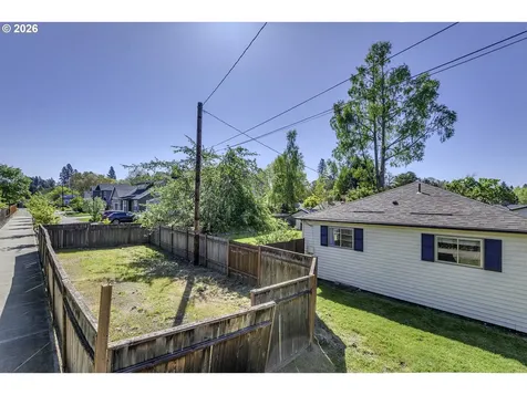 11820 SW Tiedeman Avenue Portland OR 97223