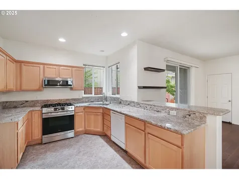1456 SE Blanchard Street Hillsboro OR 97123