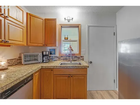 627 15th Avenue Longview WA 98632
