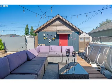627 15th Avenue Longview WA 98632