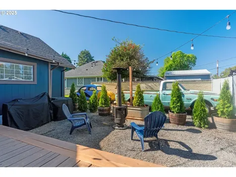 627 15th Avenue Longview WA 98632